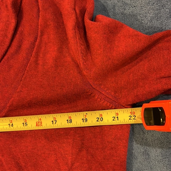 NWOT Eddie Bauer Magenta Sweater - Picture 8 of 8